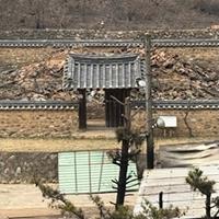 ½Å¼±ÀÇ ¼¼»ó ¼ÓÀ¸·Î µé¾î¼ ÀÖ´Â °æ°üÀ» °®Ãß°í ÀÖ´Â °÷, ¾à°èÁ¤(å·Í¢ïÍ)